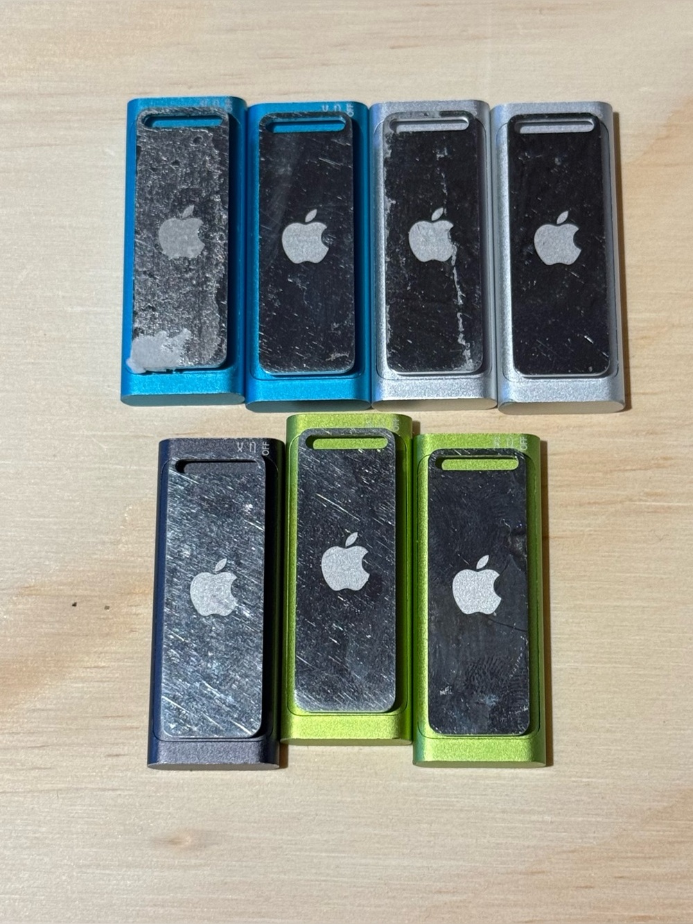 Lot Of 7 Apple iPod Shuffle 3rdGen Model:A1271 2GB NoCharg For Parts/Repair Read